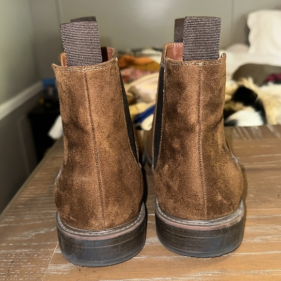 Men’s Brown Boots - Picture 2 of 5